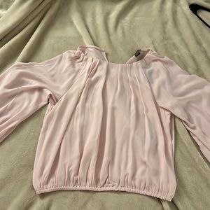 EXPRESS pink blouse. Size medium, never worn new with tags